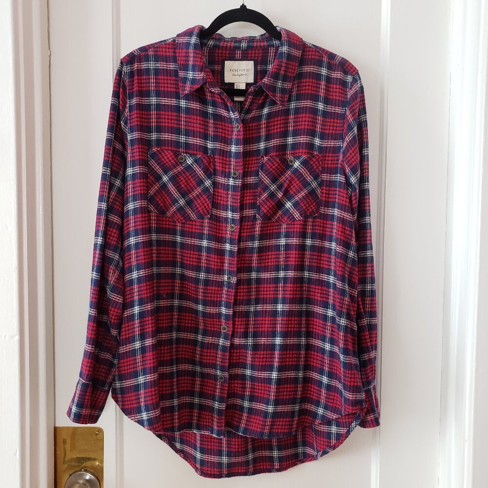 Forever 21 Women's Red Blue Plaid Flannel Button-Down Shirt Long sleeve Size L